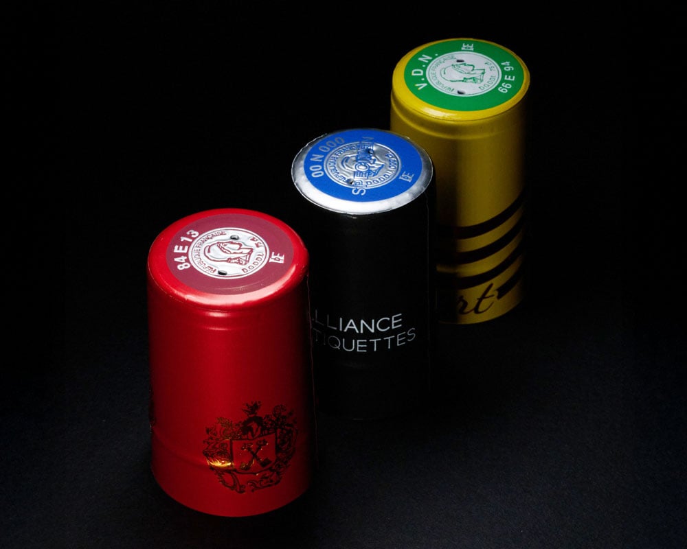 Capsule personalizzate in polilaminato e PVC per un tocco di design unico.