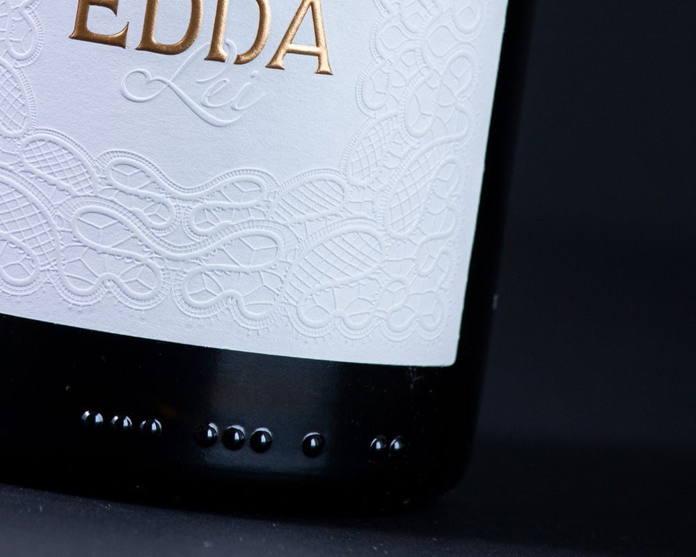 Un esempio di embossing, rilievo in positivo.