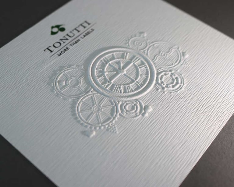 Mock-up con embossing.