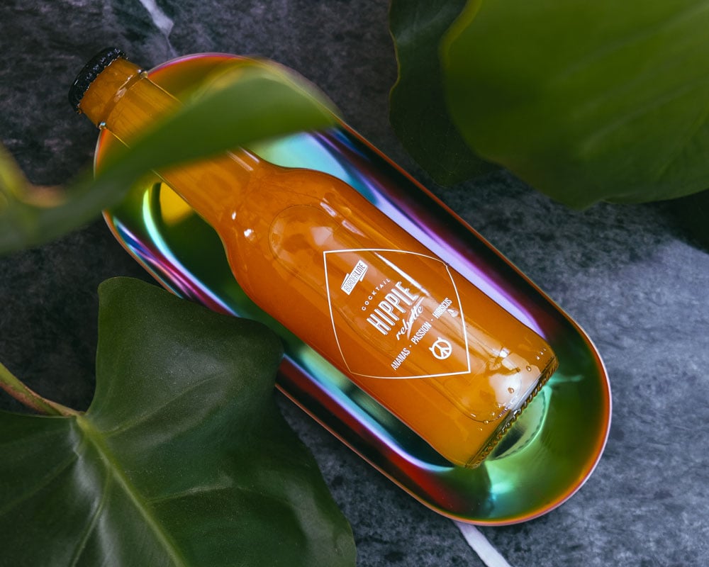 Sostenibilità: etichette facili da staccare su packaging riutilizzabili.